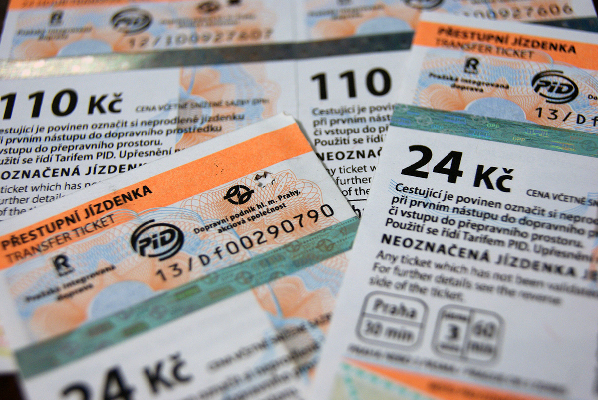 билет на общественный транспорт в Праге